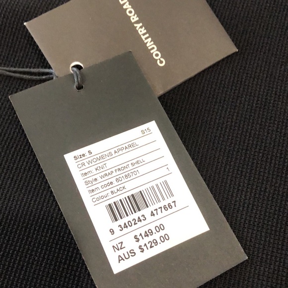 Country Road compact knit black top - Picture 11 of 12